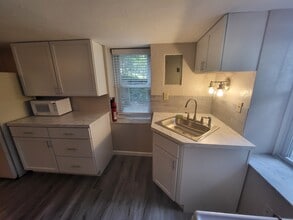 306 Amabell St, Unit Unit 1 in Pittsburgh, PA - Building Photo - Building Photo