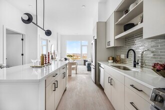 85 Bennington St, Unit #320 in Revere, MA - Building Photo - Building Photo