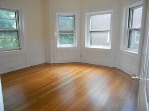 6 Beals St, Unit 2 in Brookline, MA - Building Photo - Building Photo