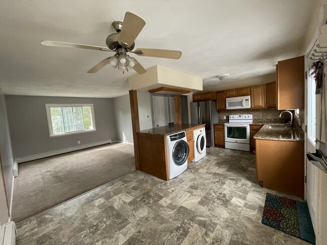 44 N Woody Hill Rd, Unit North Woody Hill in Bradford, RI - Building Photo - Building Photo