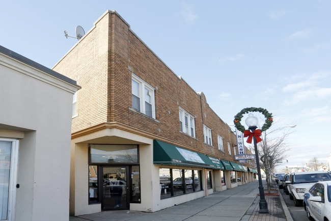 1233-1247 Main Ave in Clifton, NJ - Building Photo - Building Photo