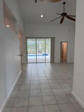 522 SE Nome Dr in Port St. Lucie, FL - Building Photo - Building Photo