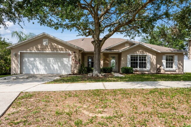 property at 621 Skyridge Rd