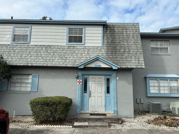 7429 Daniel Webster Dr in Winter Park, FL - Building Photo