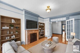 1 AVENUE, Unit #3S in New York, NY - Building Photo - Building Photo