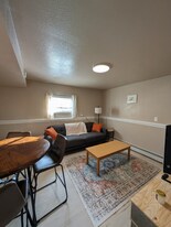 1605 Sanya Cir in Anchorage, AK - Building Photo