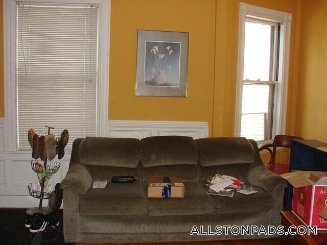 14 Quint Ave in Boston, MA - Building Photo - Building Photo
