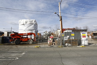 Acadia in Chelsea, MA - Foto de edificio - Building Photo