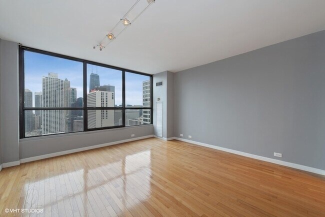 405 N Wabash Ave, Unit 3401 in Chicago, IL - Building Photo - Building Photo
