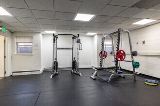 Bears Village in Greeley, CO - Foto de edificio - Interior Photo