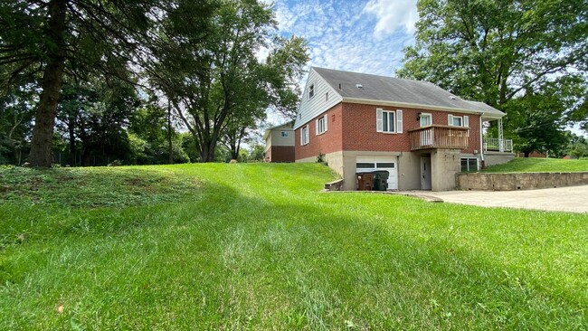 4185 Crystal View Ct in Cincinnati, OH - Foto de edificio - Building Photo