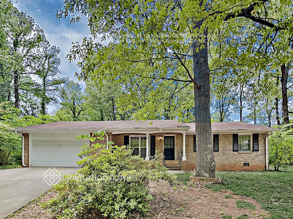 2979 Brookridge Ct in Marietta, GA - Building Photo