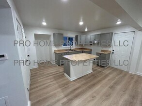 4114 Prescott Ave in Dayton, OH - Building Photo - Building Photo