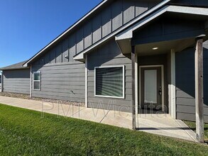 5542 N Edwards in Wichita, KS - Building Photo - Building Photo