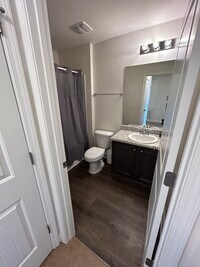 155 Iron Horse Dr E photo'