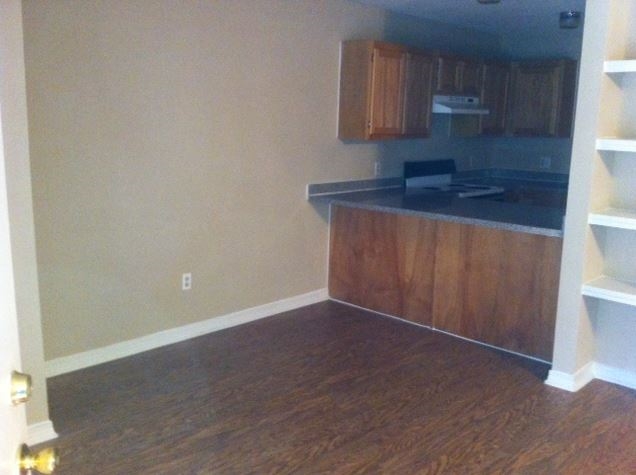 Royal Oaks Apartments in Biloxi, MS - Building Photo - Building Photo