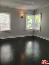 5405 Russell Ave in Los Angeles, CA - Building Photo - Building Photo