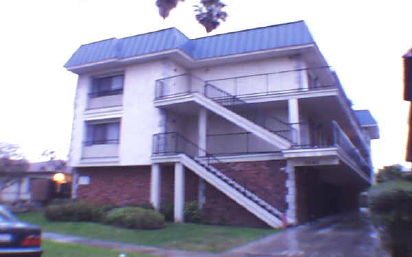 1242 Mariposa St in Glendale, CA - Foto de edificio