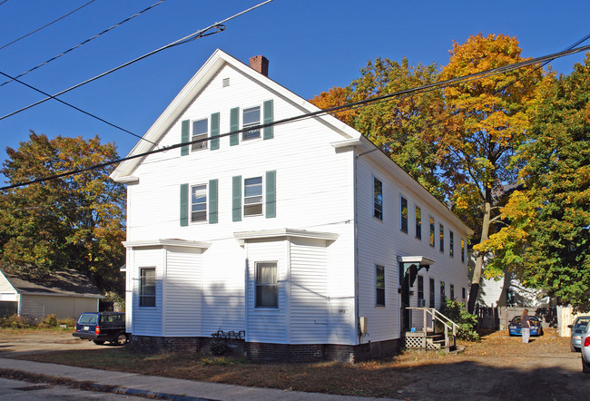 23-25 Academy in Rochester, NH - Building Photo - Building Photo