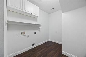 726 Opal Ln in Mesquite, TX - Building Photo - Building Photo