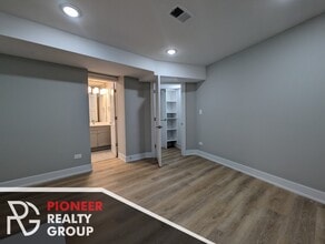 440 W Belden Ave, Unit 2 in Chicago, IL - Foto de edificio - Building Photo