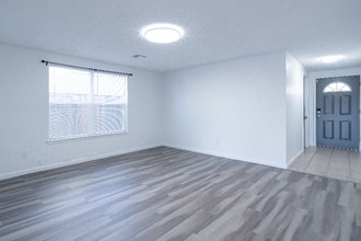 8513 Wakefield Dr in Oklahoma City, OK - Building Photo - Building Photo