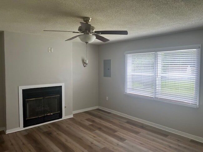 3 Bedroom Ranch in Indianapolis, IN - Building Photo - Building Photo