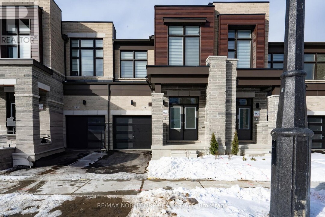 34 Singhampton Rd in Vaughan, ON - Building Photo