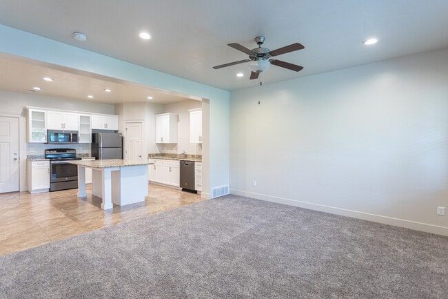 The Cove at Pleasant View in Pleasant View, UT - Foto de edificio - Interior Photo