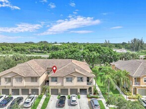 13227 SW 42nd St in Miramar, FL - Building Photo - Building Photo