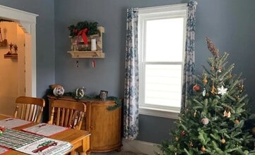 242 S Walnut St in Slatington, PA - Building Photo - Building Photo