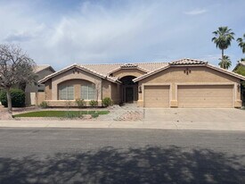 1732 W Gary Dr in Chandler, AZ - Building Photo