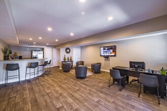 Sonoma Pointe in Las Vegas, NV - Building Photo - Interior Photo