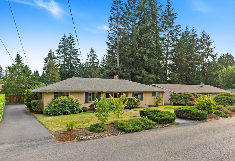 2031 Governor Stevens Ave SE in Olympia, WA - Building Photo