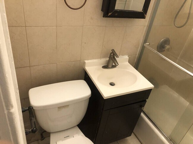 8515 Smith Ave, Unit 8515 Smith Ave in North Bergen, NJ - Building Photo - Building Photo