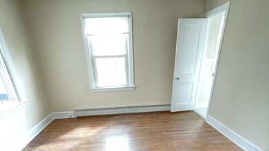 151 Liberty St in Southington, CT - Building Photo - Building Photo