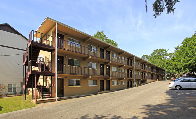 Urbana in Tallahassee, FL - Building Photo - Building Photo