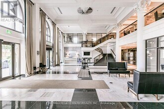 112 King St E in Hamilton, ON - Building Photo - Building Photo