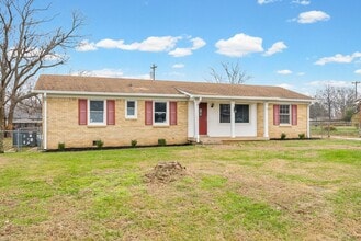 2215 Green Acres Dr in Clarksville, TN - Building Photo - Building Photo