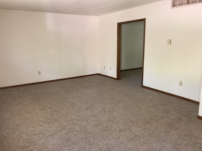 1616 Garden Dr, Unit A in Columbia, MO - Foto de edificio - Building Photo