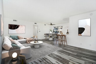 Zelzah Apartments in Encino, CA - Foto de edificio - Building Photo