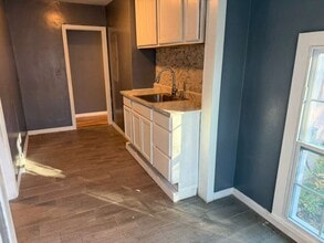 1976 Lambert St in Jacksonville, FL - Foto de edificio - Building Photo