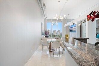 3029 NE 188th St, Unit Pent House 1117 in Aventura, FL - Building Photo - Building Photo