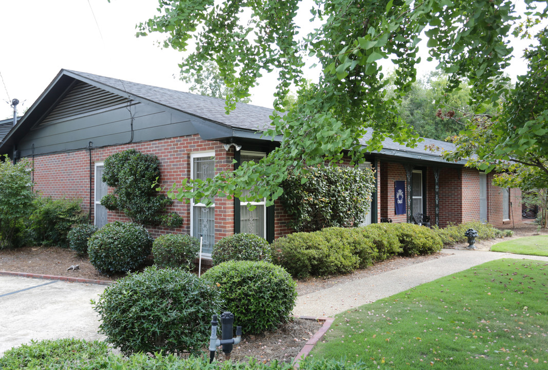 Hobbs Apartments in Columbus, GA - Building Photo