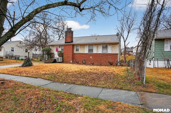 6502 Parkway Ct in Hyattsville, MD - Foto de edificio - Building Photo