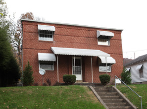 1624 Clay Ave in Charleston, WV - Building Photo - Building Photo