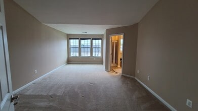 202 Tidewater Terrace in Falling Waters, WV - Building Photo - Building Photo