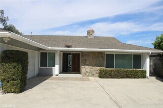 761 W Country Hills Dr in La Habra, CA - Building Photo - Building Photo