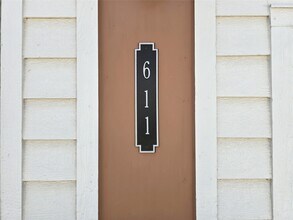 611 Emile St in Houston, TX - Building Photo - Building Photo