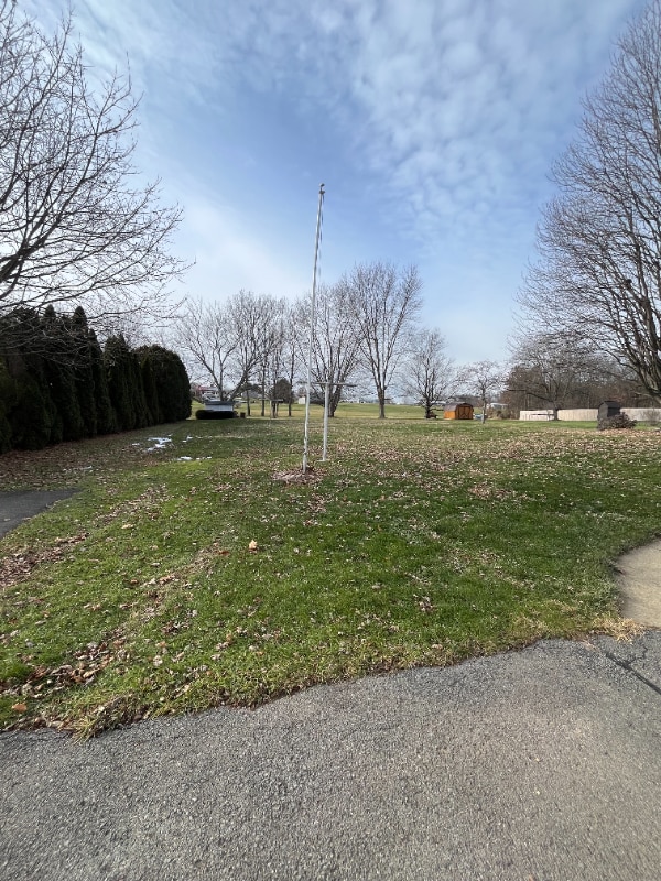 868 Dick Rd in Renfrew, PA - Foto de edificio - Building Photo